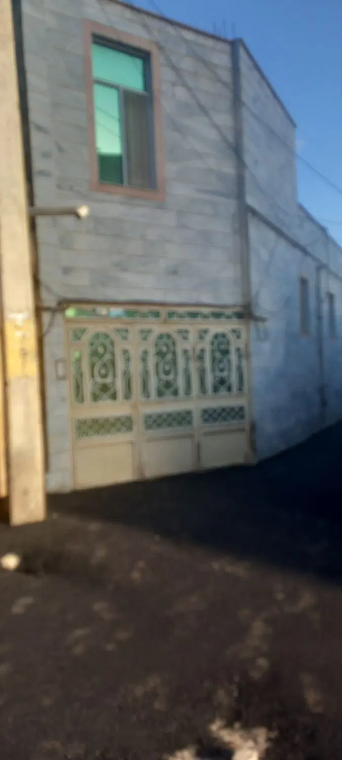 فروش خانه ویلایی درخ بانک ملی  کوچه ۸ متری