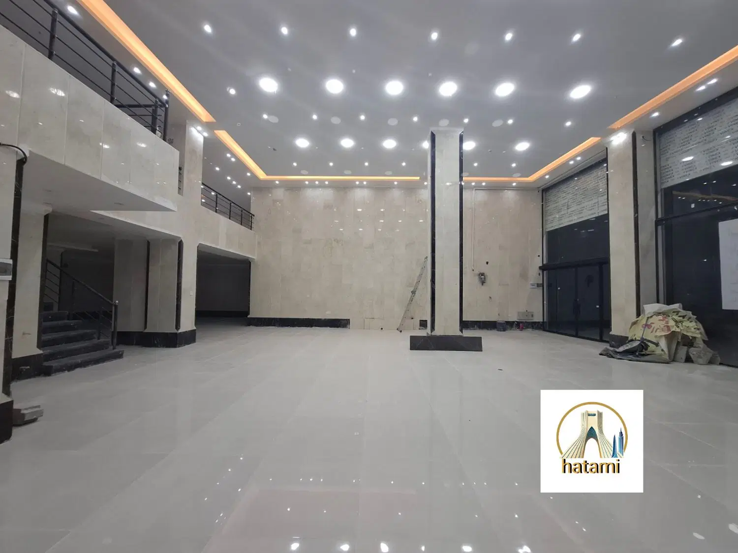 ۴۰۰ متر تجاری دوبلکس __ پوئینک شمالی
