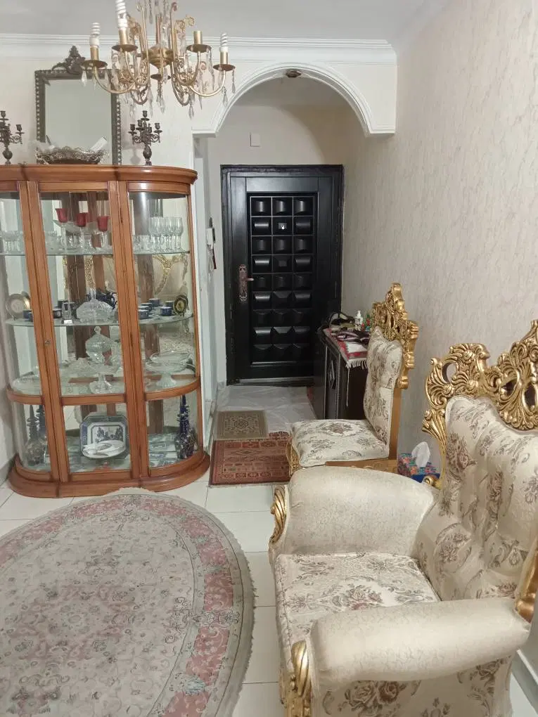فروش یک واحد آپارتمان