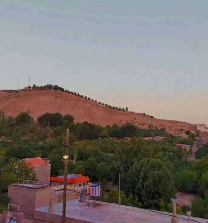 زمین 220 متری با تمام امکانات حصار بوژان
