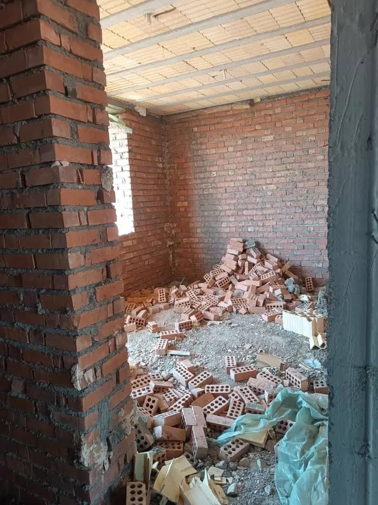 یک باب منزل مسکونی برای فروش