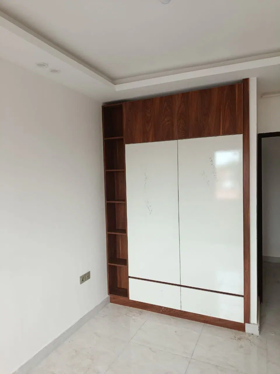 105 متر سنددار
