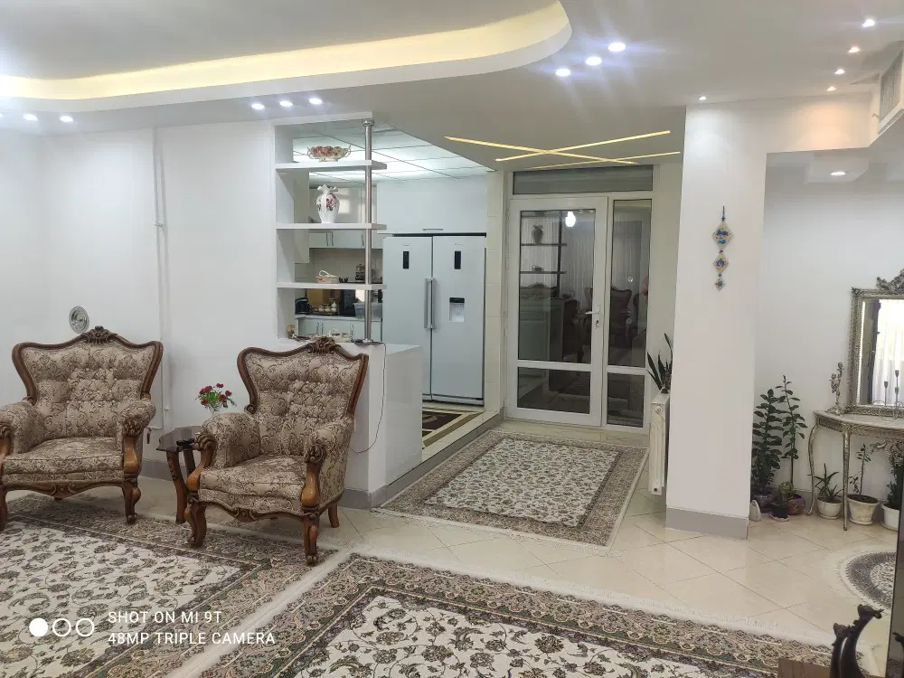 فروش واحد ۹۴ متری مجتمع مروارید ارتش