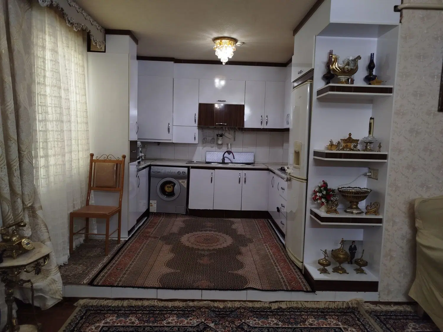 آپارتمان ۷۶متروصال رجایی
