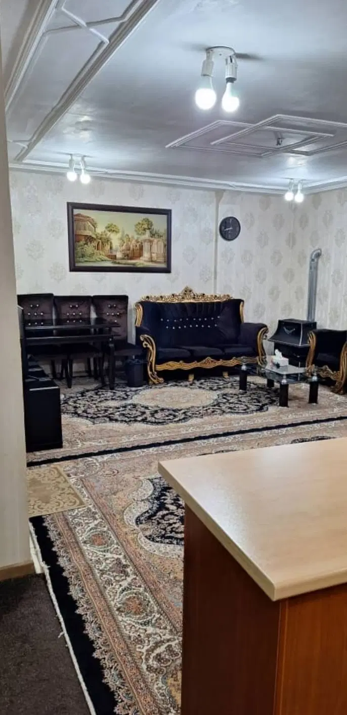 اجاره تک واحدی ۱۰۵ متری تاپ لوکیشن۴۵متری نبش خیام