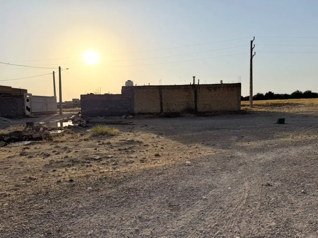 200متر زمین
