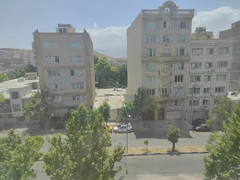 آپارتمان ۸۲ متری بر بلوار شهرک طالقانی