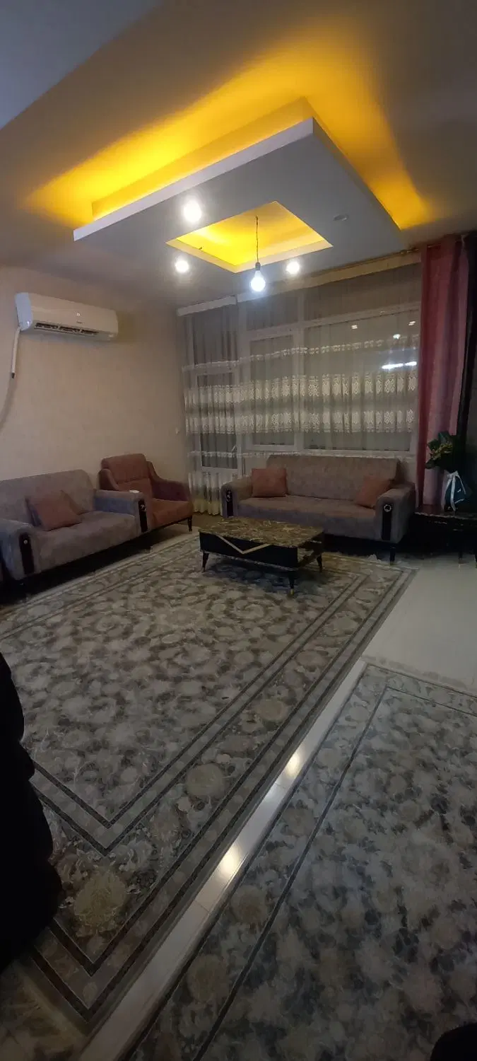 ۶۸ متری