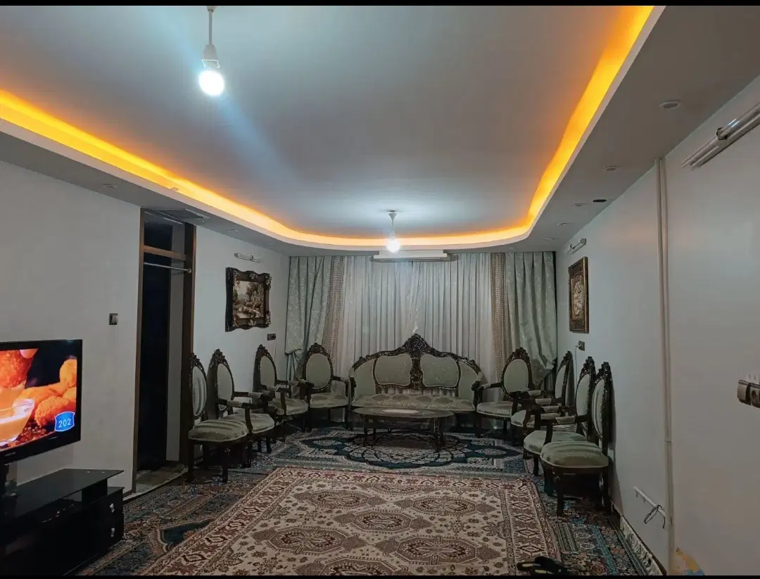 فروش منزل ویلایی در محله یک