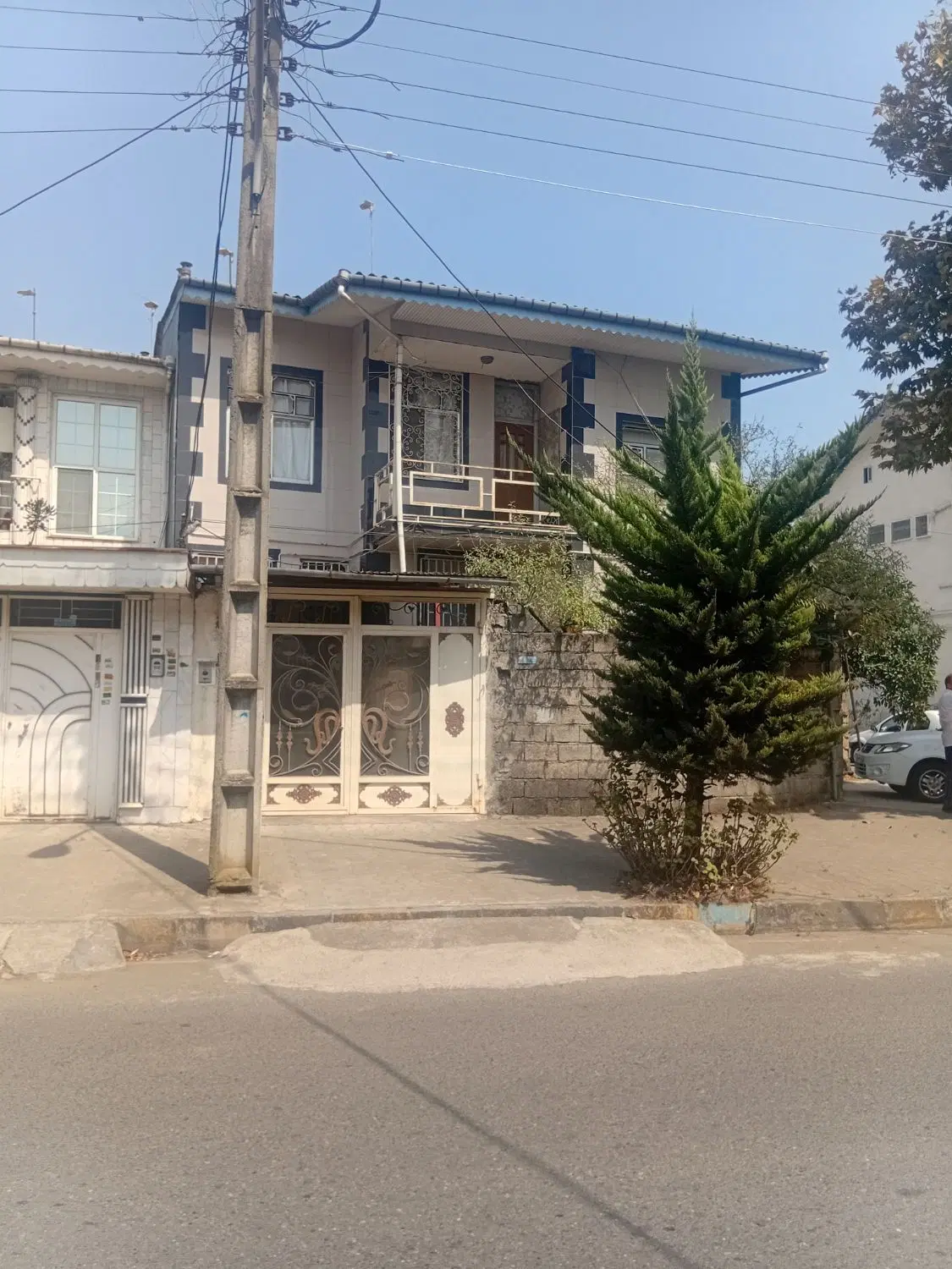 خانه دوواحد، راه جدا مرکز شهر
