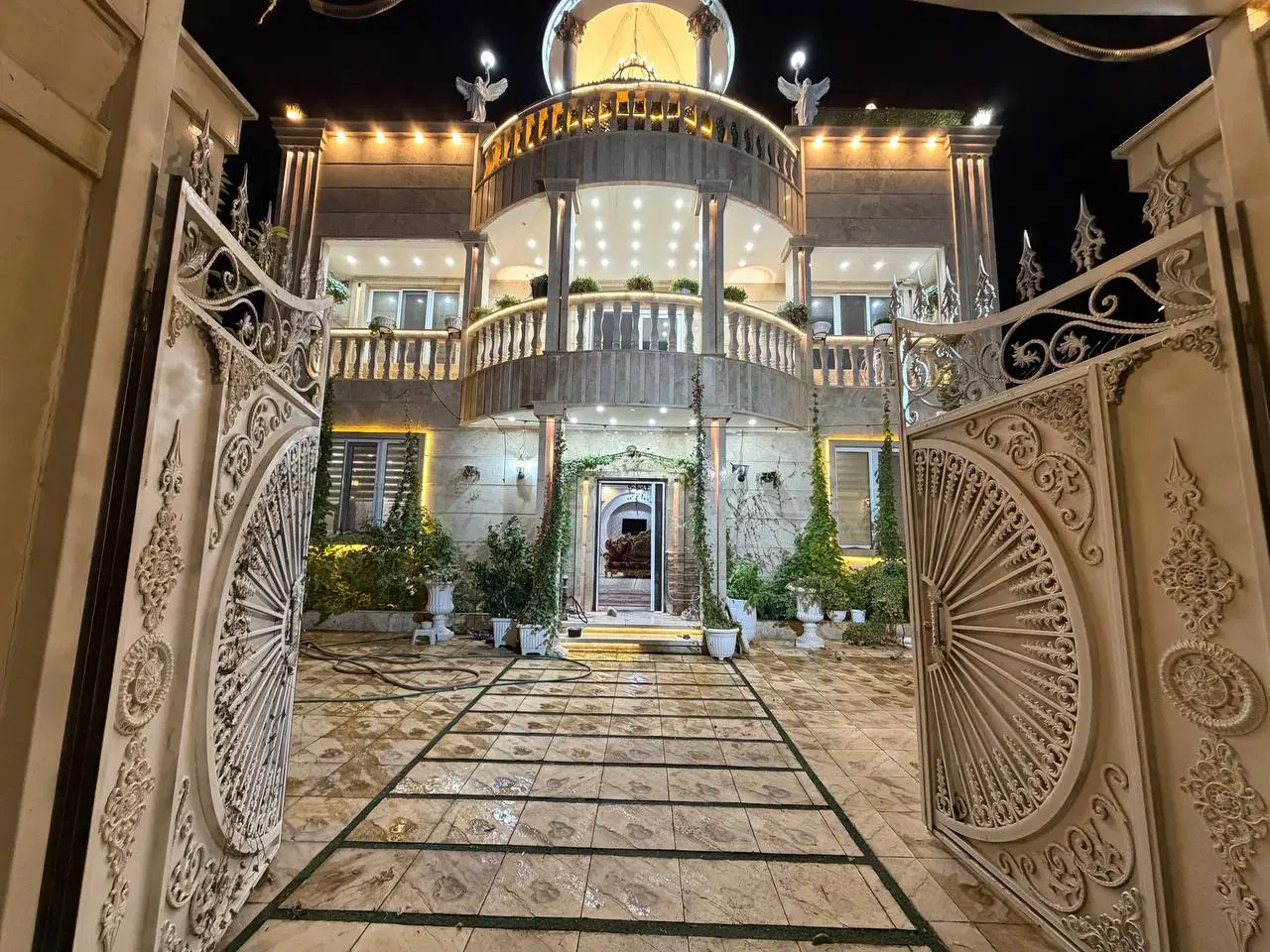 فروش ویلالوکس تریبلکس یولاق (چرمک)