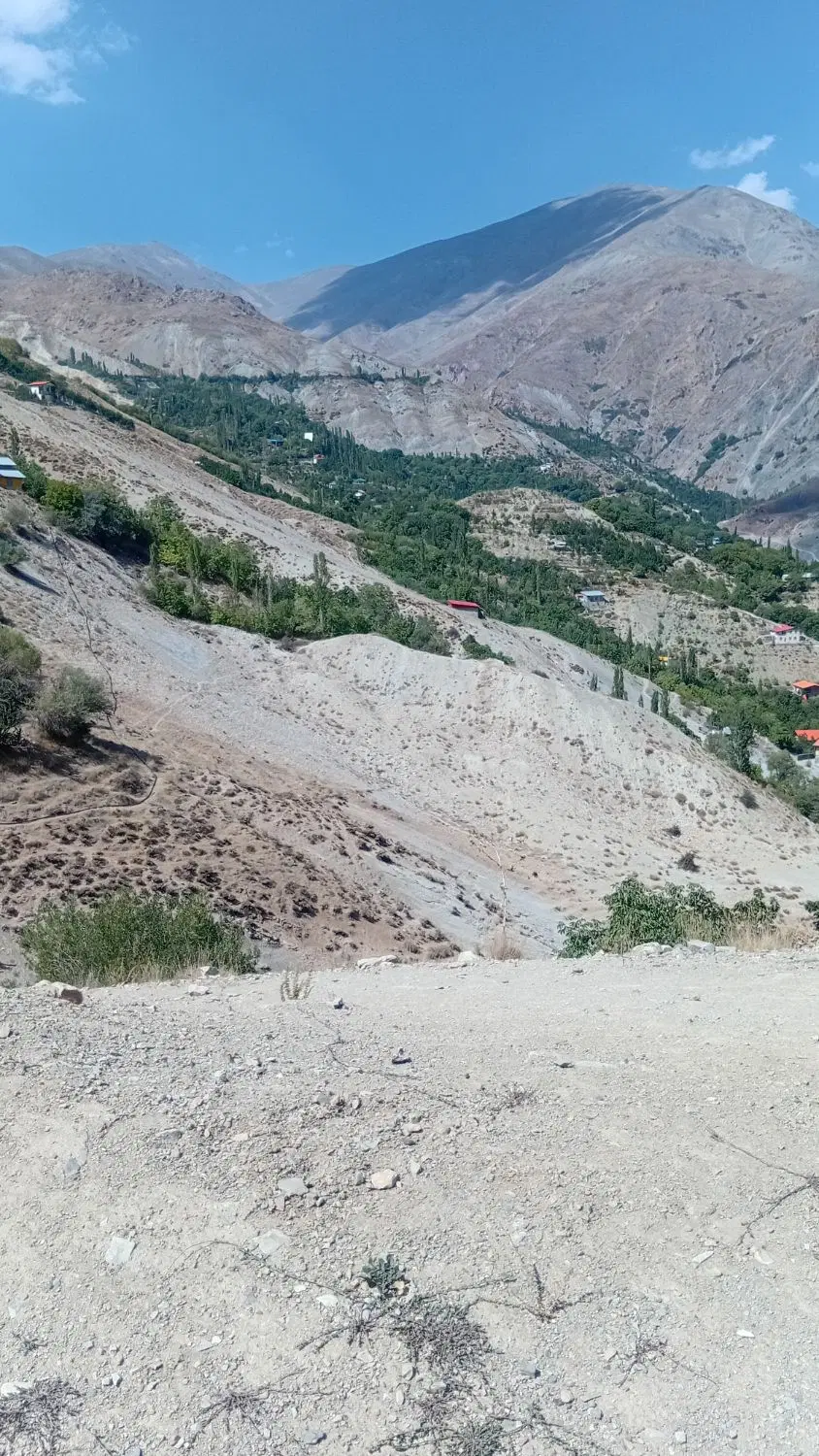 ده هزار متر زمین در جاده چالوس روستای لیلستان