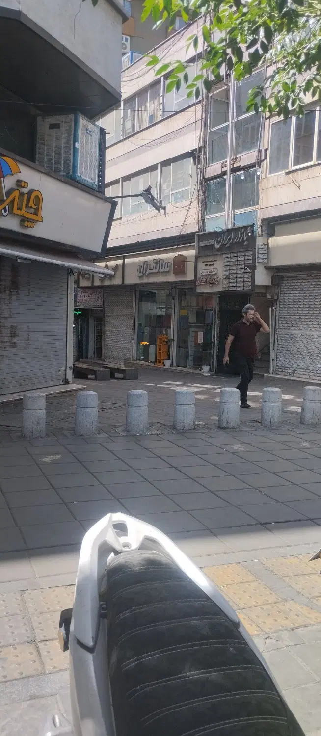 سرقفلی م انقلاب خ آزادی کوچه مهرناز