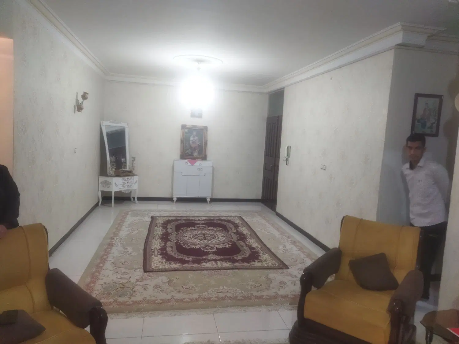 واحد 60متری همکف محدوده امام