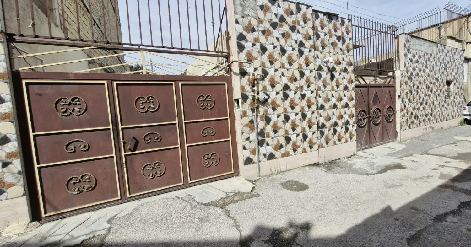 ۲۶۴متر  دو سند تک برگ  ۲ حیاط ماشین رو  کامل مجزا