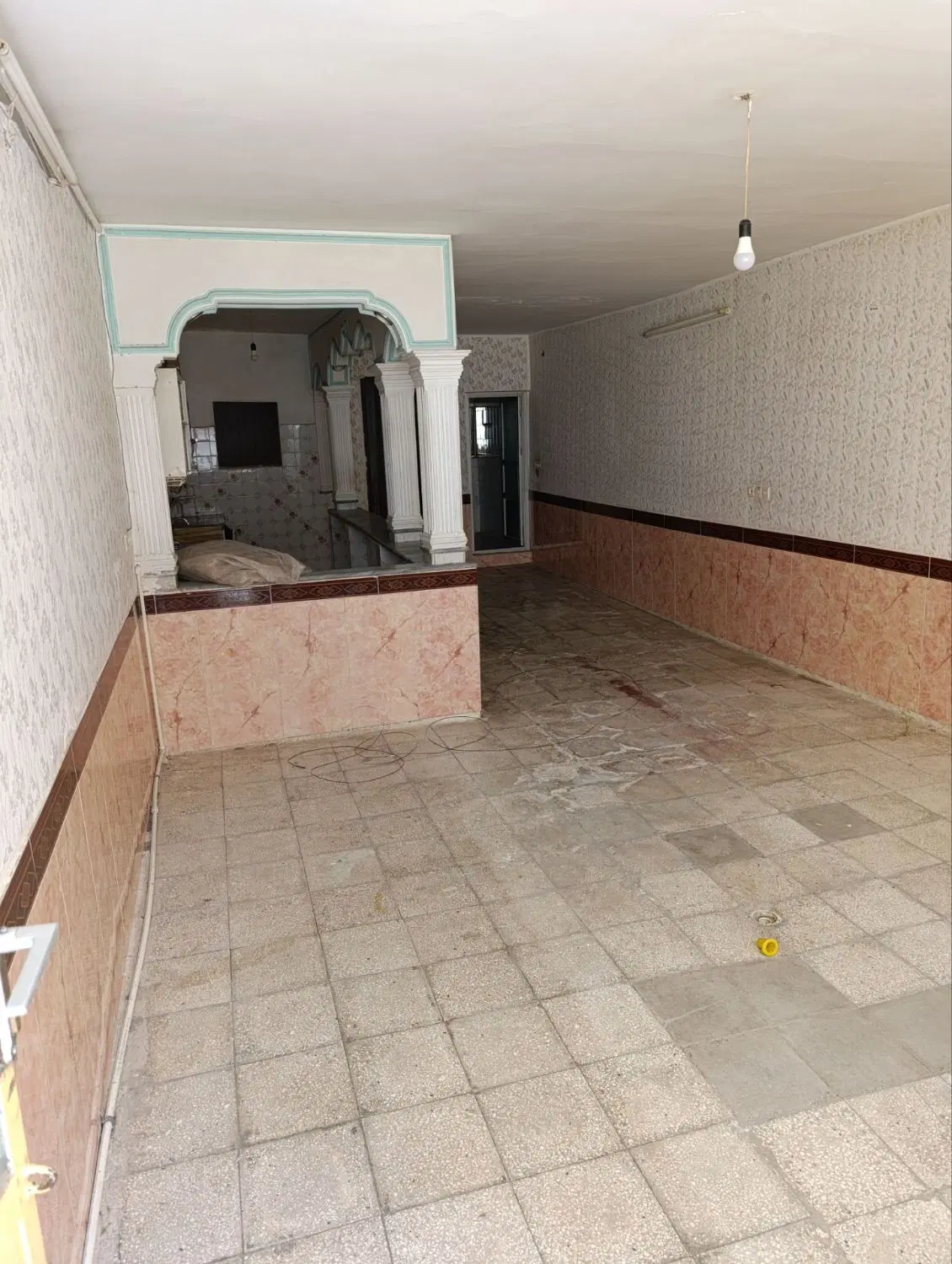 طبقه پایین سروش۱بن بست دانش