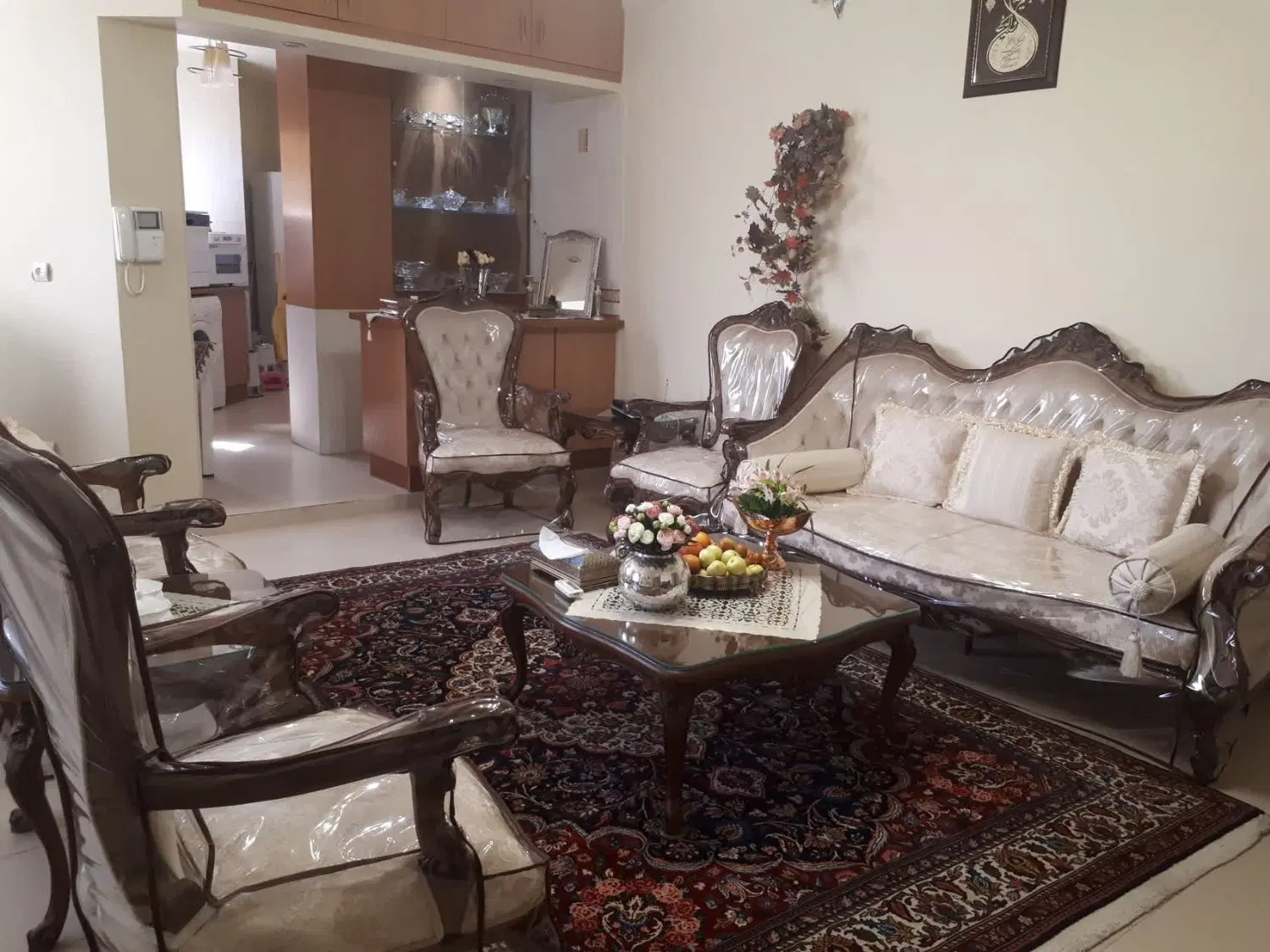 فروش آپارتمان دو خوابه ۹۰ متری بر باهنر