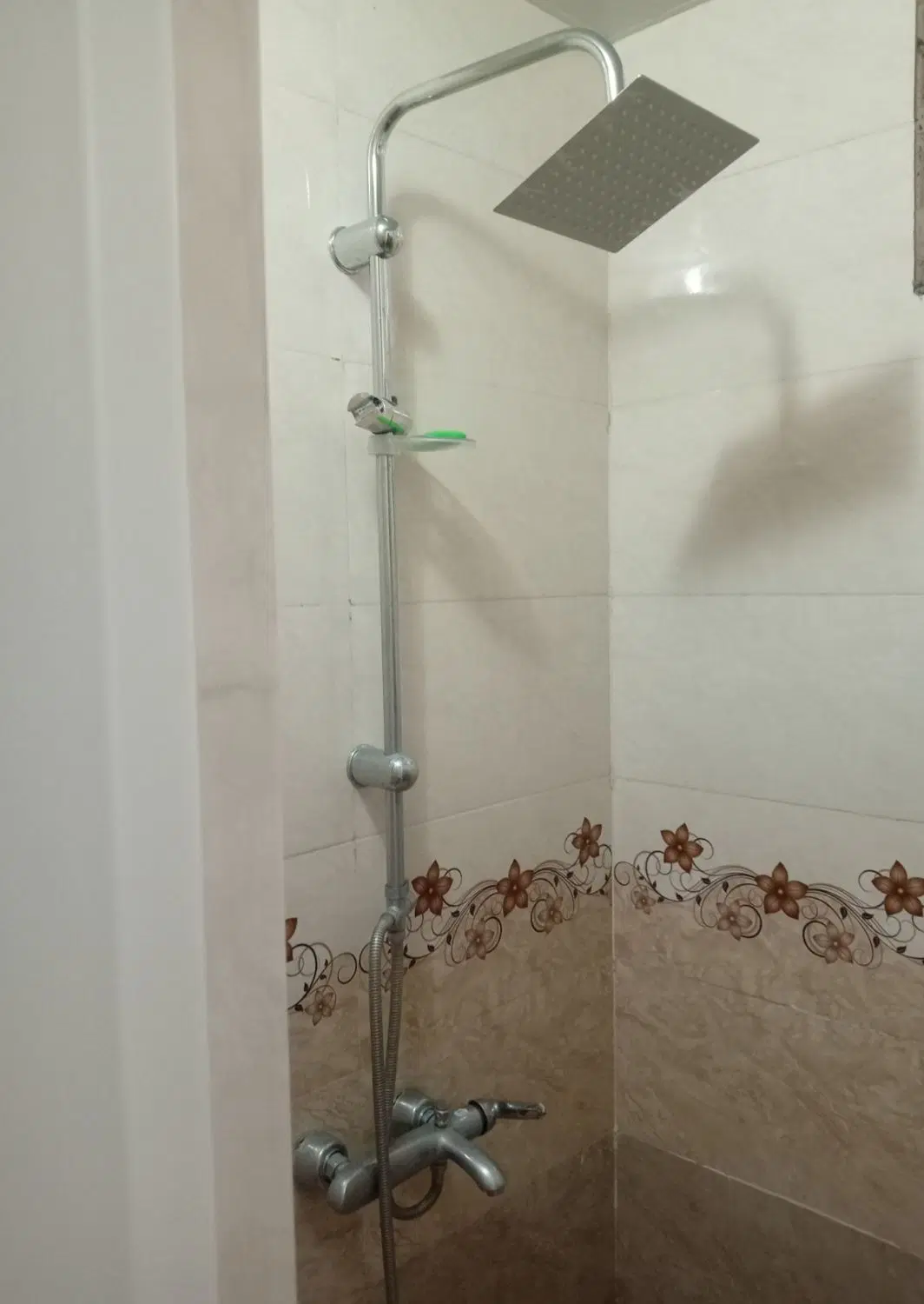 اجاره آپارتمان  نما رومی مسکن مهر دانش
