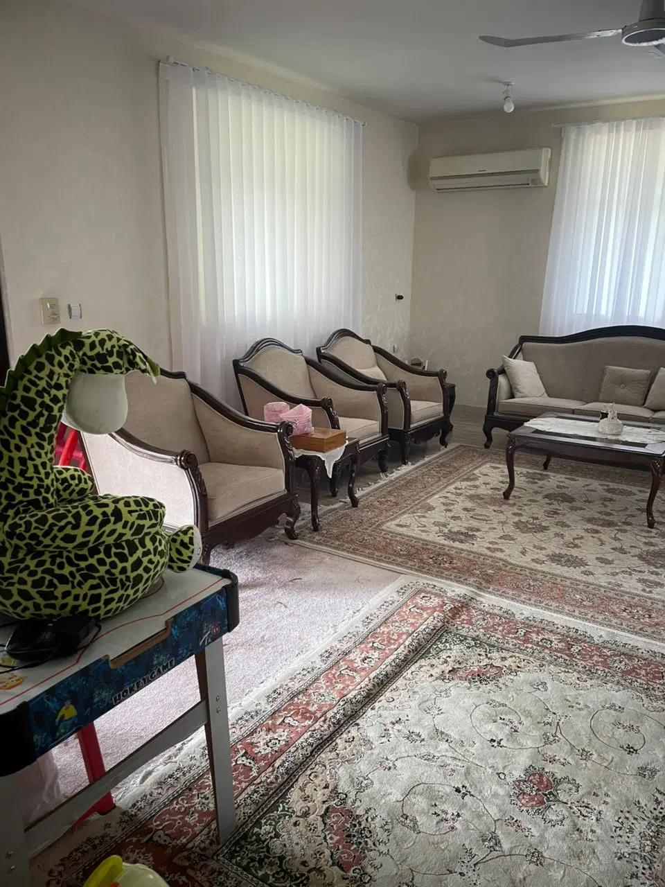 خانه ویلایی ۲۶۵متراژ زیربنا۹۰متر