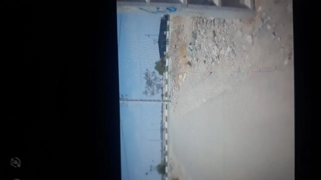 زمین فروشی
