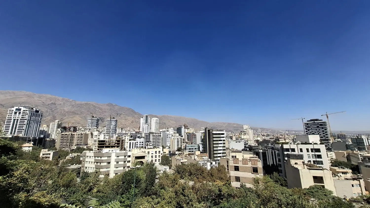 جردن _۱۸۲متر مسکونی ۳خواب_ دو پارکینگ
