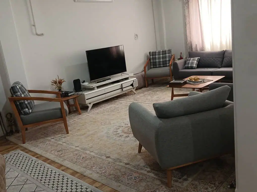 فروش واحد ۸۸ متری بهارستان ۱۵