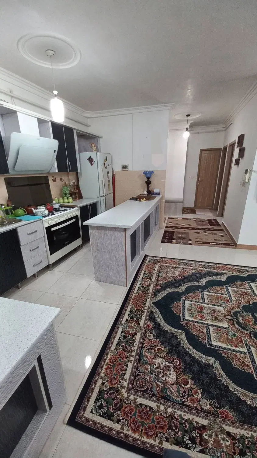 آپارتمان ۳ طبقه ۶ واحد طبقه سوم متحدین