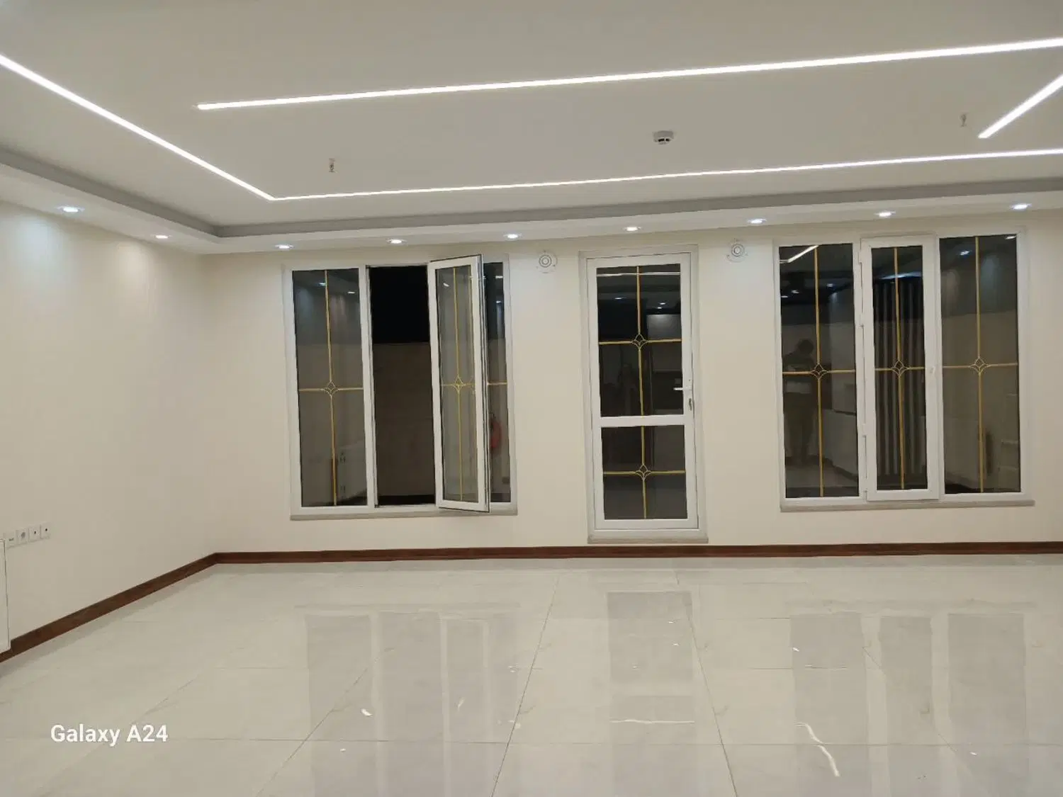 رهن واجاره آپارتمان ۷۰ متری در ۲۰ متری