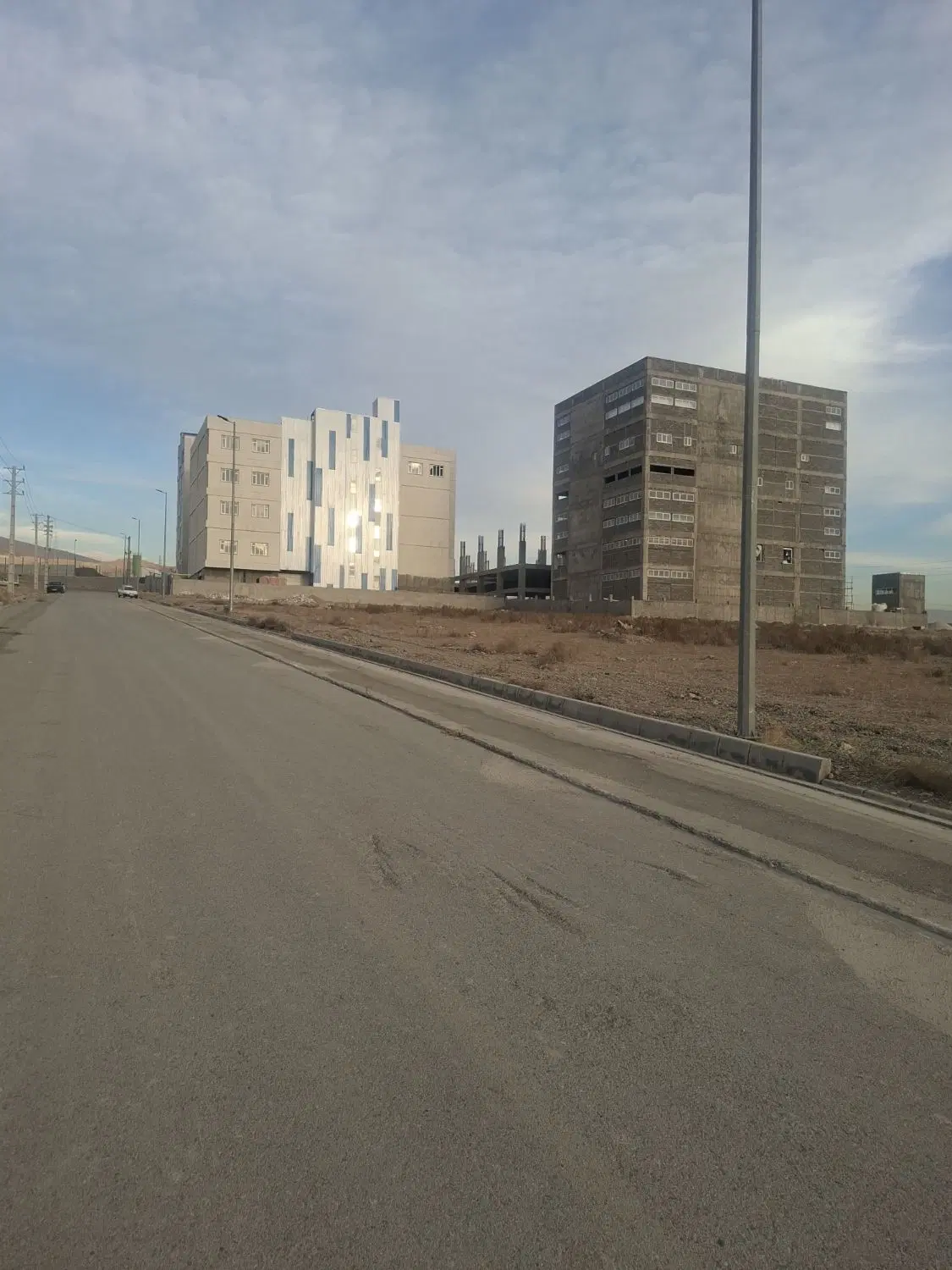زمین تجاری مسکونی
