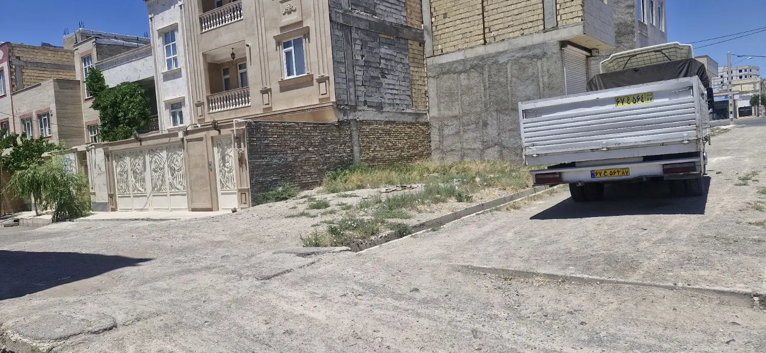 زمین تجاری شهرک غرب سه نبش