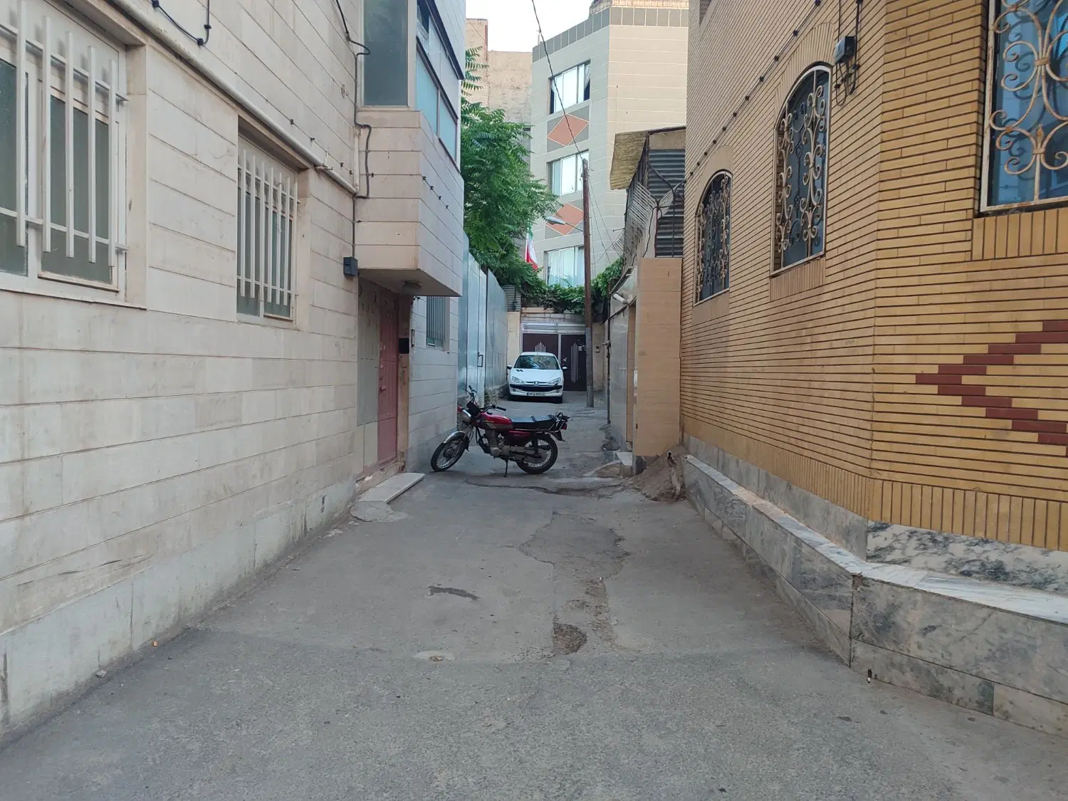 خانه و منزل ویلایی در دو طبقه نزدیک حرم