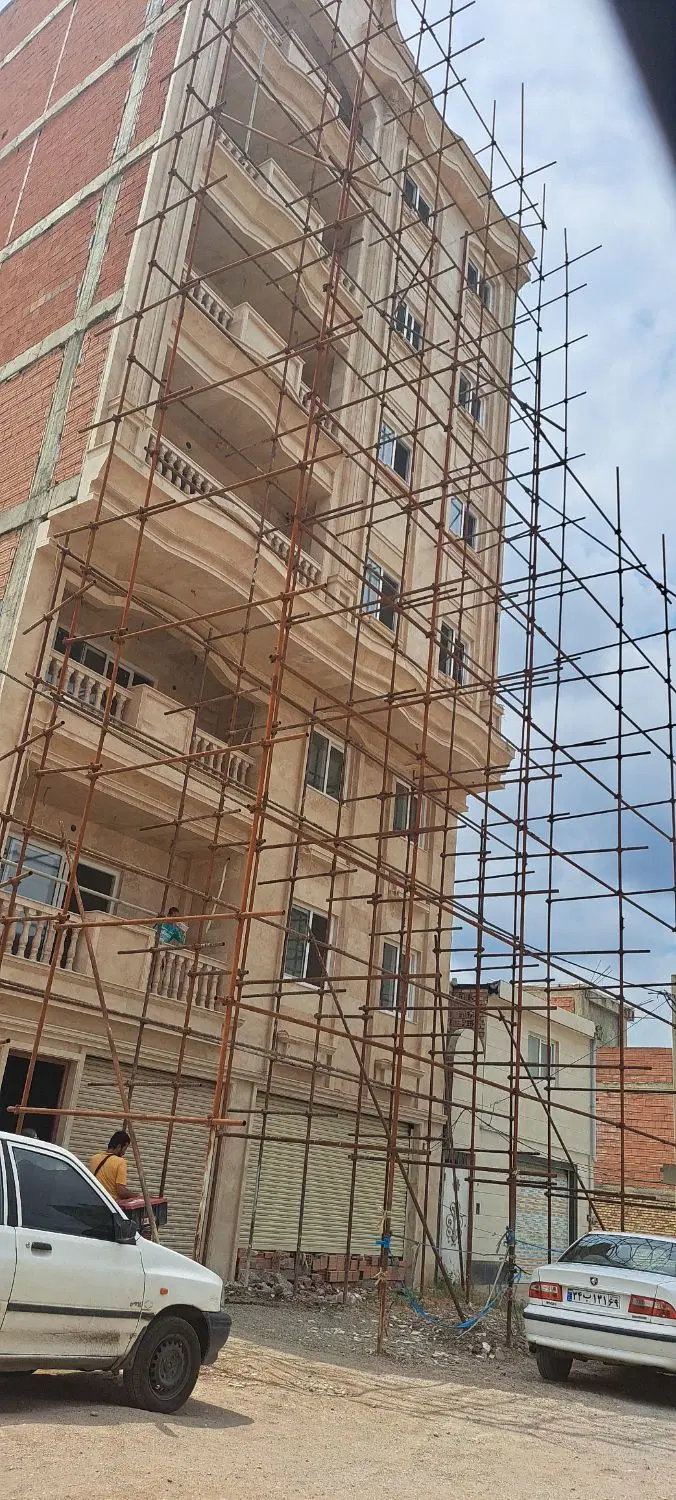 آپارتمان کلید اول شهرک کلاهدوز طبقه چهارم