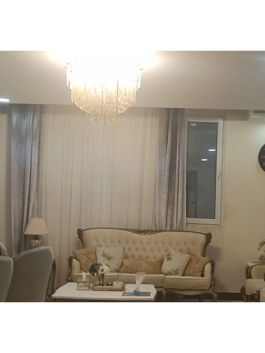 رهن کامل آپارتمان93متری اتوبوسرانی