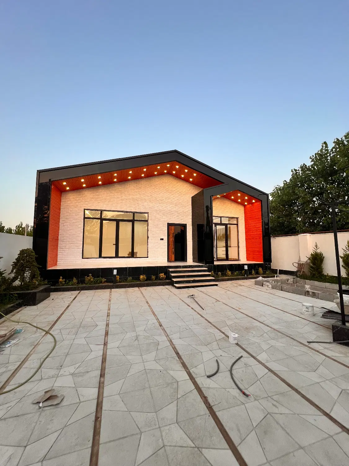 ویلایی فلت مدرن۳۰۰متری