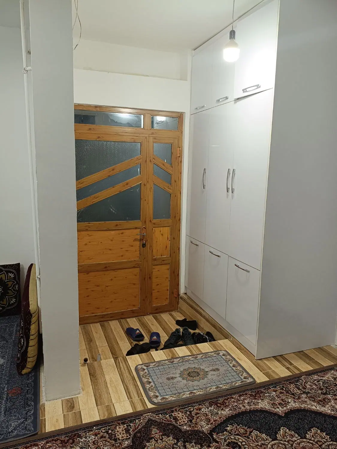 خانه در پیر بازار