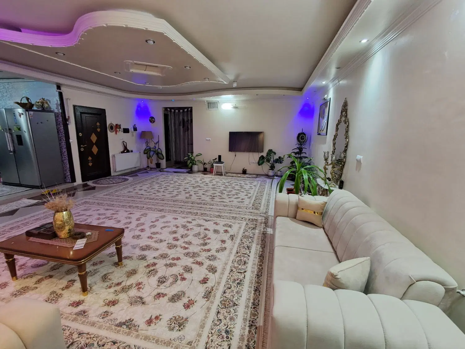 اپارتمان ۳خوابه فول