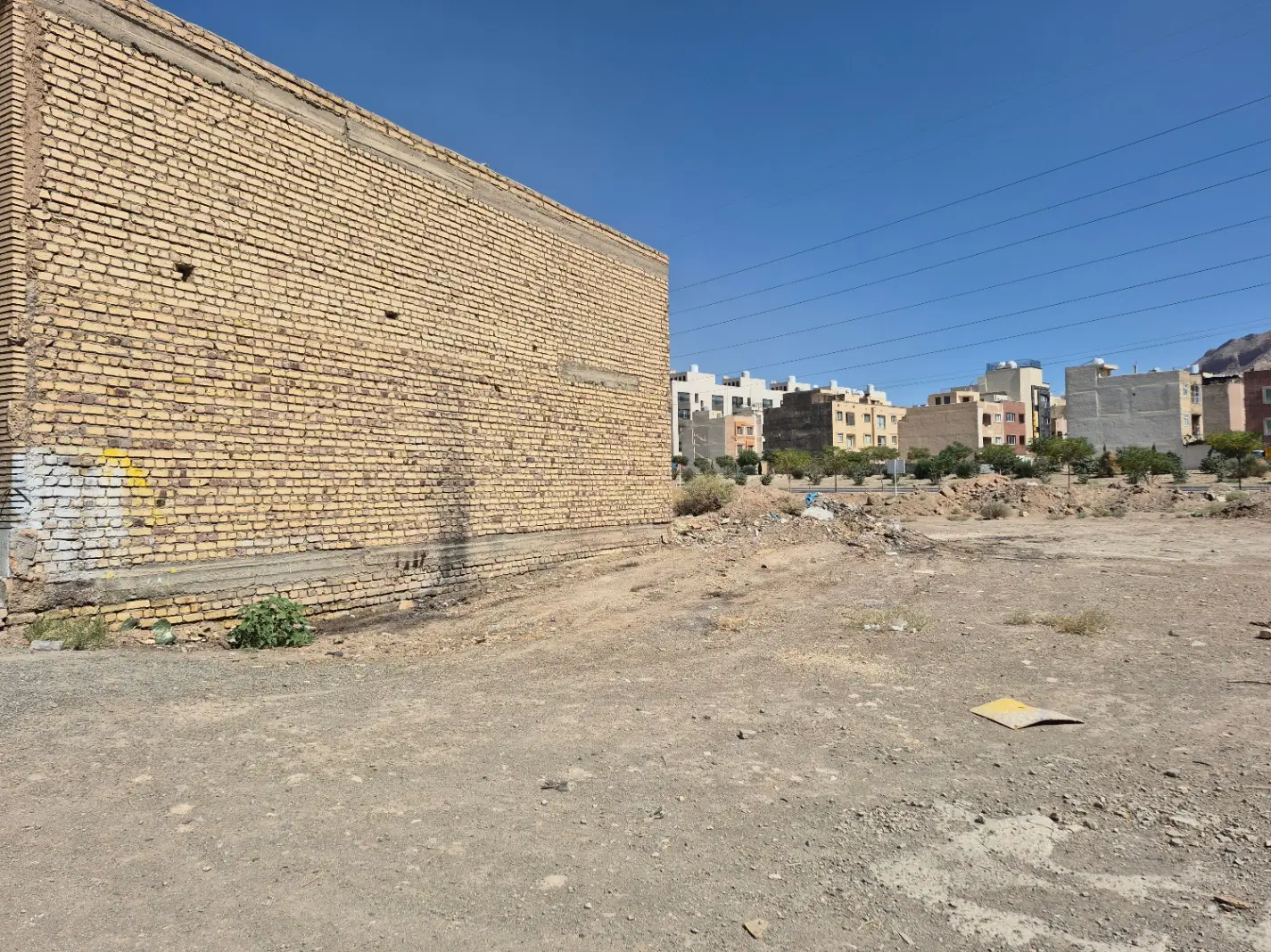 زمین کارگاه در شهرک نیک اندیش