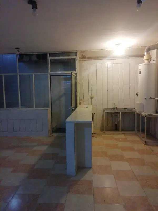 زیرزمین حدود60متر مسکونی
