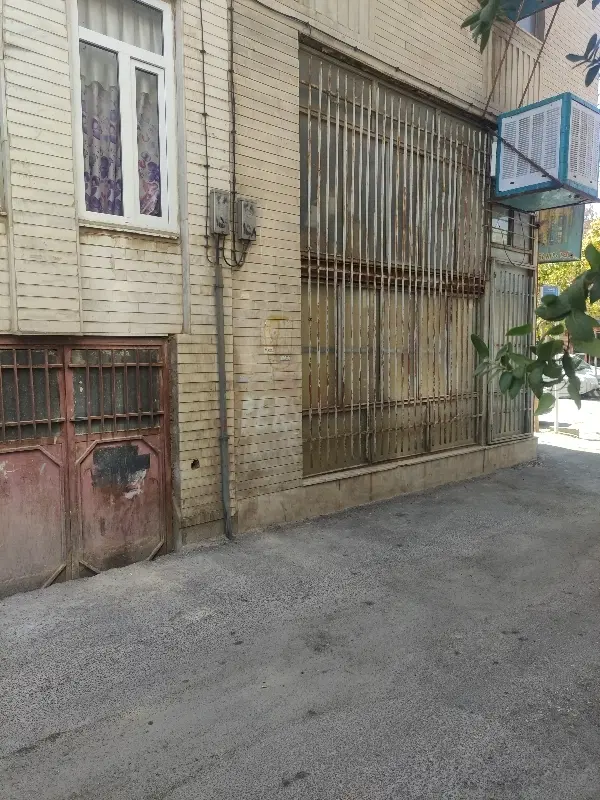 کارگاه برای خراطی صنایع دستی چوبی