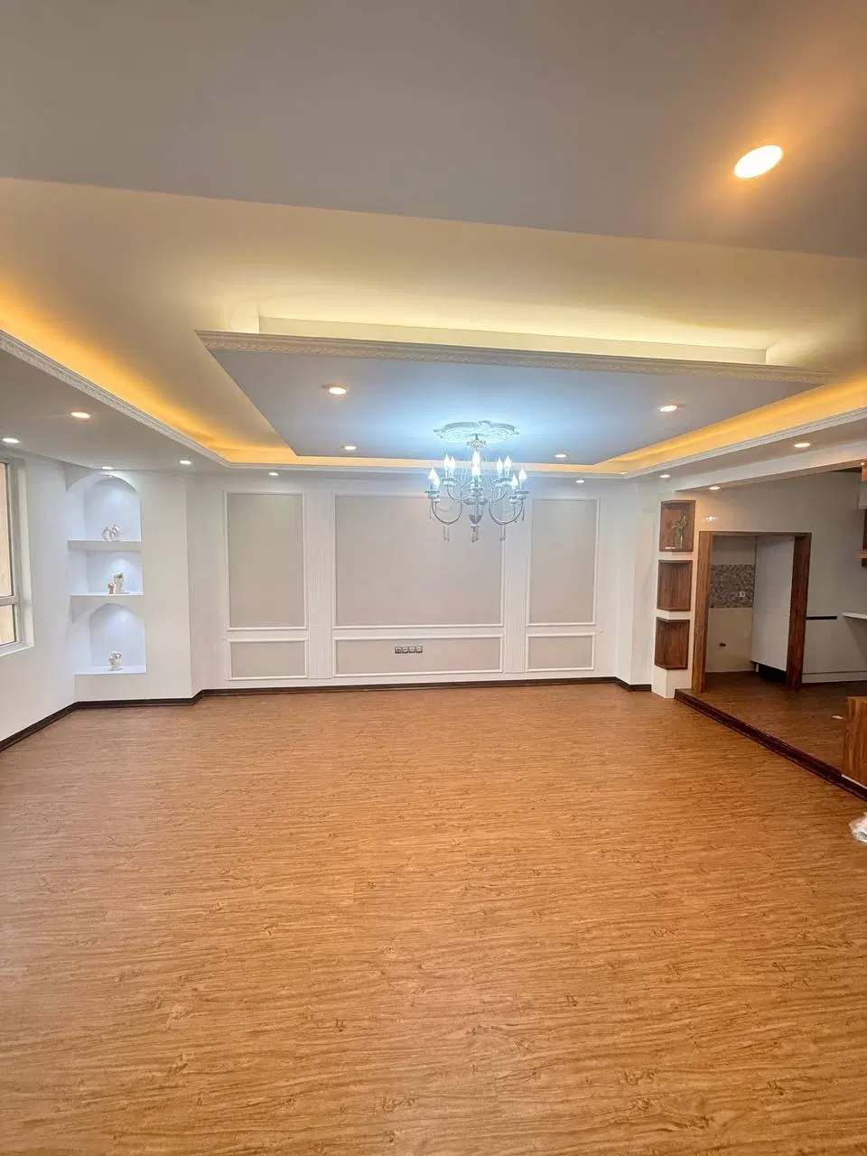 ۷۰متر ۲خواب_پارکینگ اختصاصی و آسانسور_سنددار