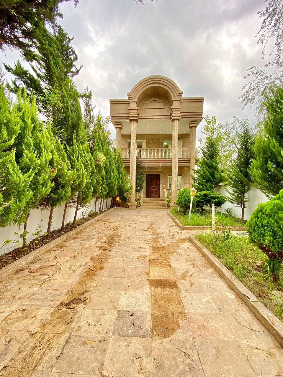 ویلا باغ دوبلکس نما سنگی