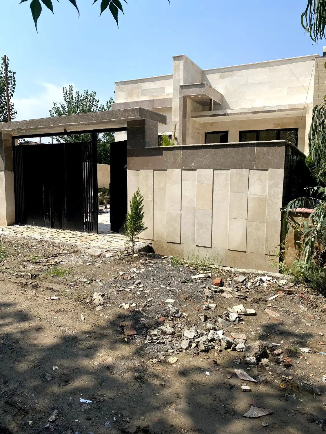 فلت نوساز ۱۸۰متری دهکده تفریحی توریستی تیرویجان