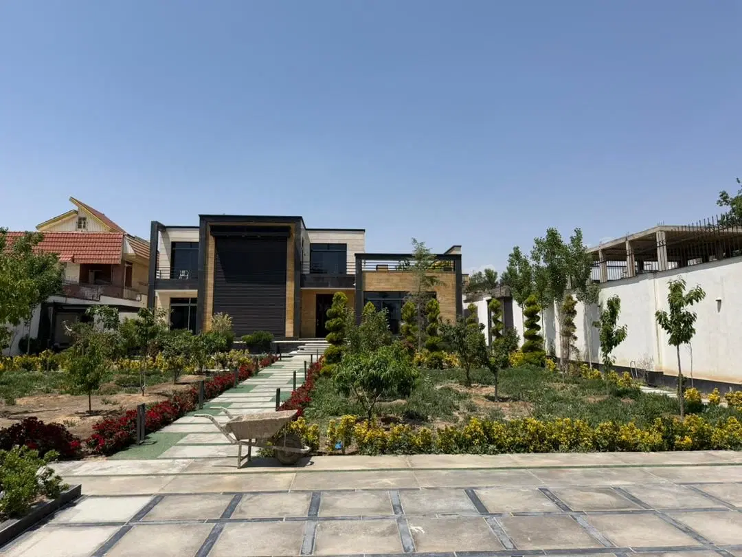 ۱۳۷۰ متر زمین پایانکار سند دار کردان