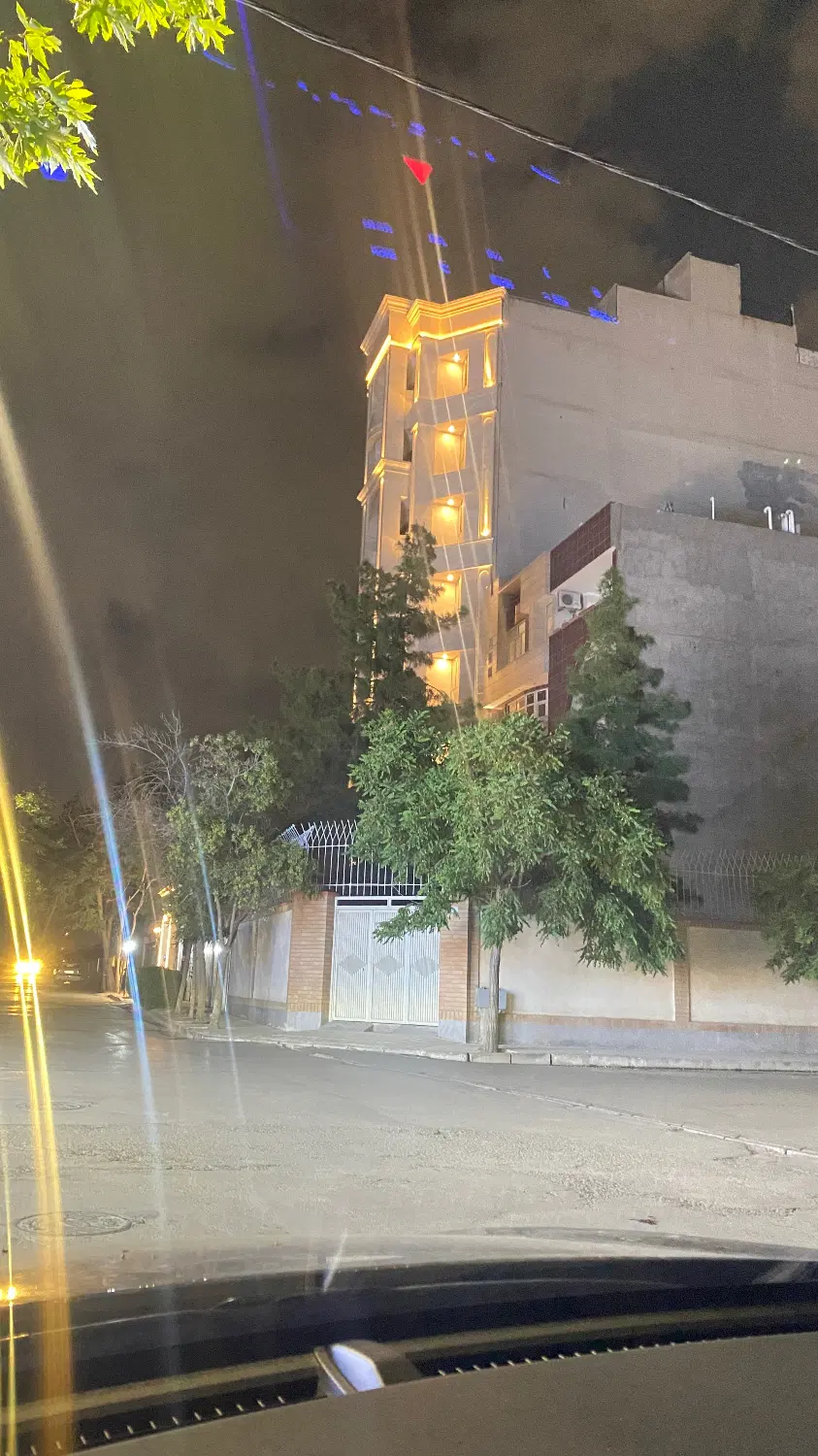 رهن و اجاره ۲۷۰ متری چهار خواب