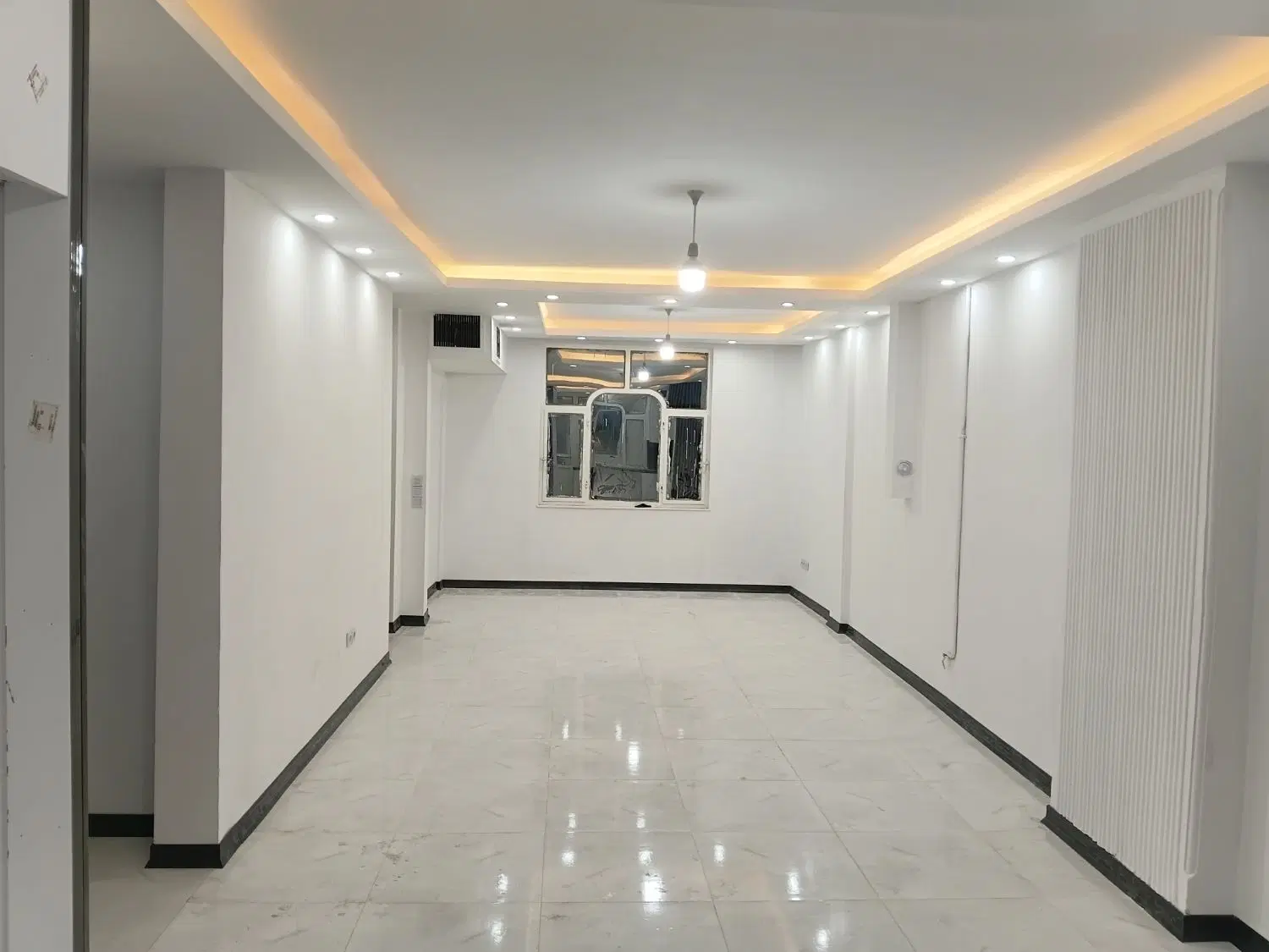 ۸۱متری صفر  قاسم آباد میدان حجاب
