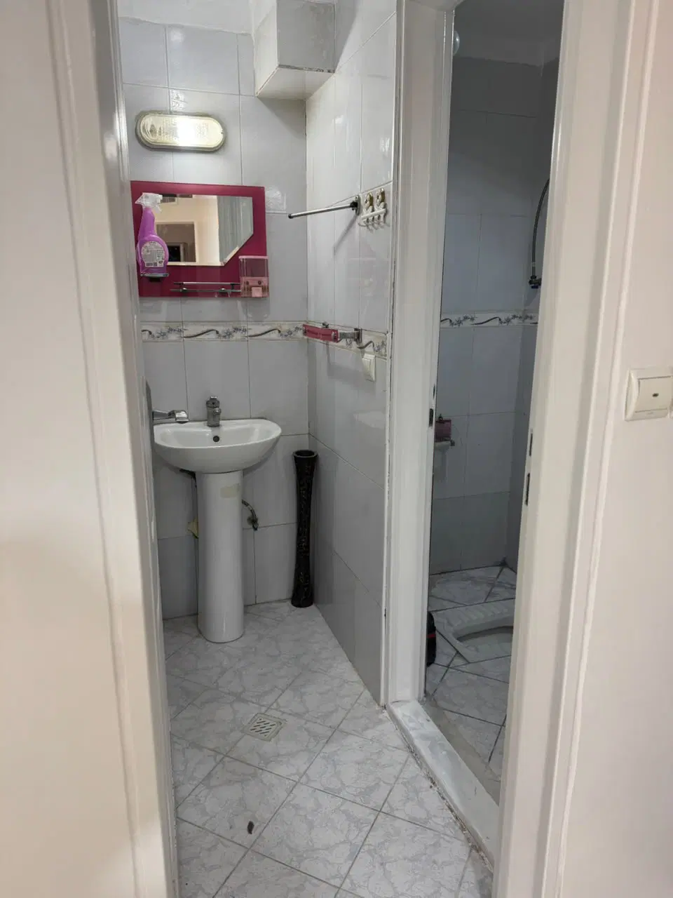 واحد ۴۲ متری با امکانات