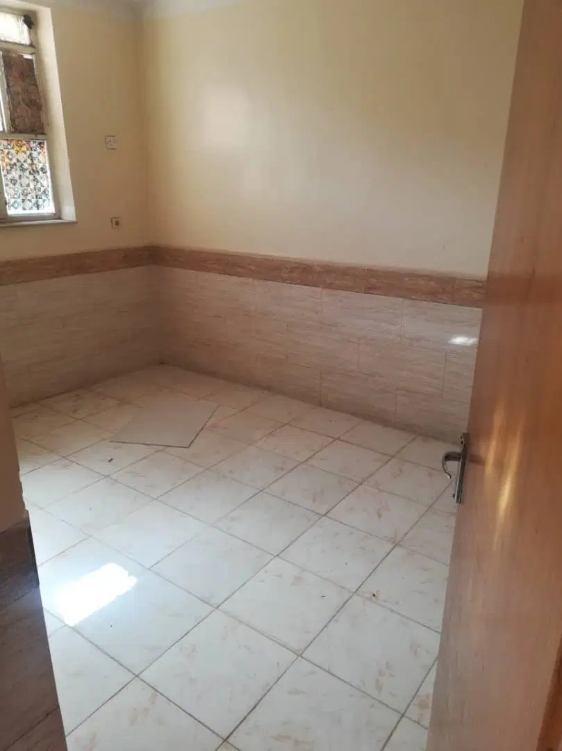 فروش یک واحد مسکونی