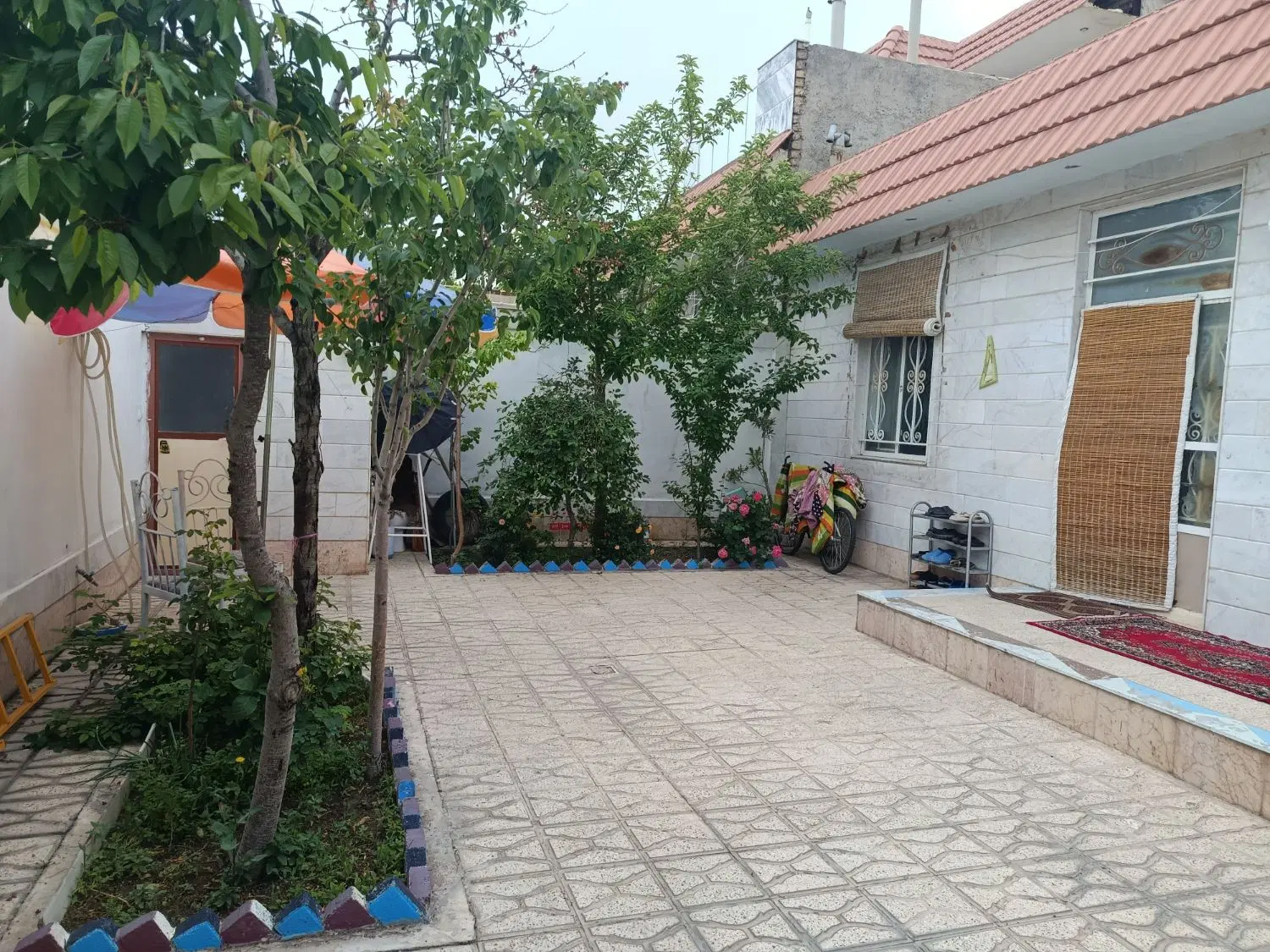ویلایی گلبهار ۲۰۰متری ملکی مرکز شهر بهترین لوکیشن