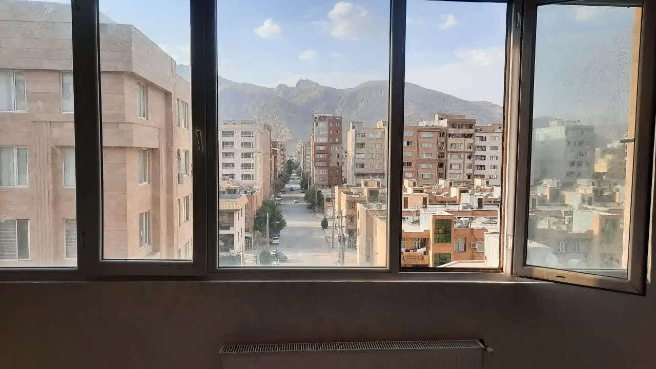 رهن و اجاره واحد 98 متری با انباری فرهنگیان فاز 2