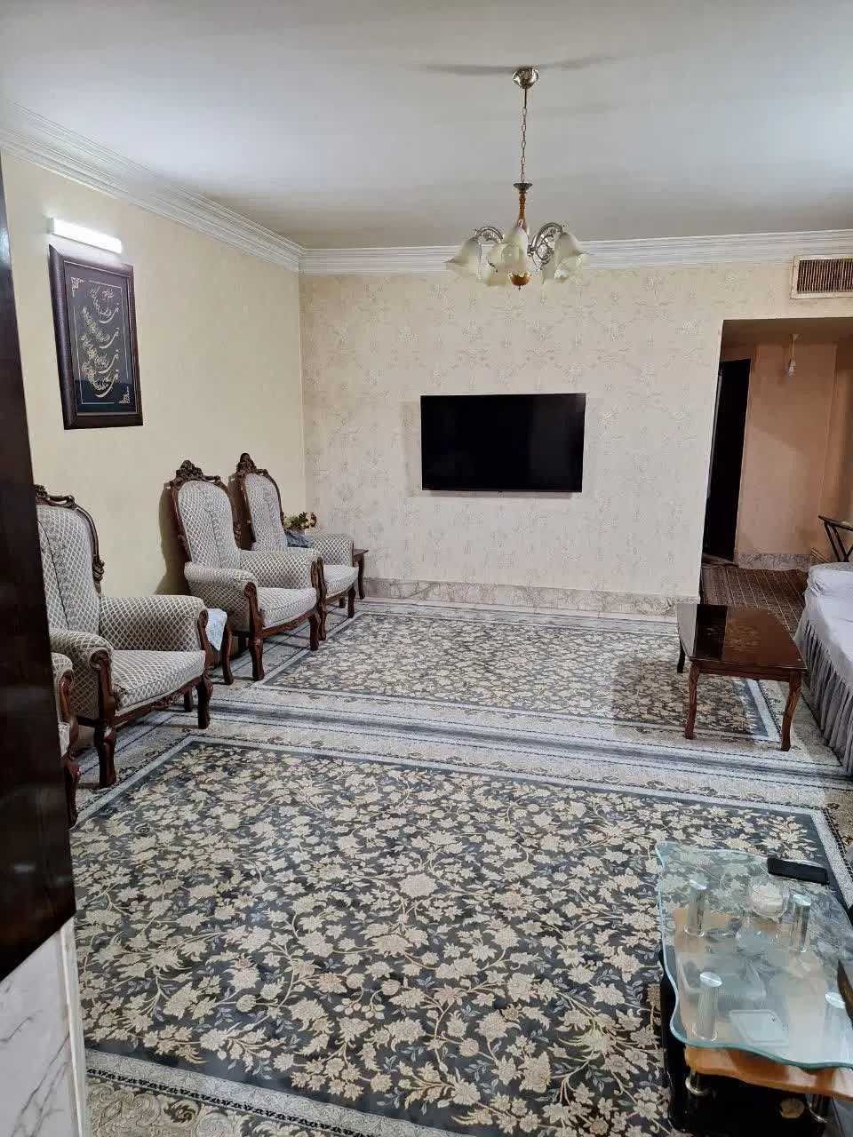 آپارتمان دوخوابه سرافرازان